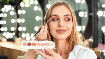 Bikin Make Up Simpel! Ini 4 Face Palette Cocok untuk Pemula, Gak Ribet