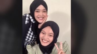 Putri Delina Akhirnya Bertemu 'Kembaran', Netizen Gempar: Sumpah Gak Bisa Bedain