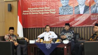 Hadapi Tantangan Demokrasi, Anggota DPD RI Gandeng Alumni UPN V Yogyakarta