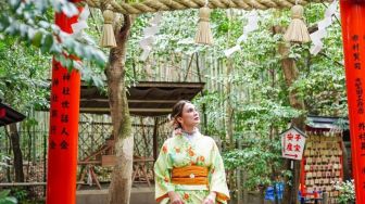 4 Potret Luna Maya Liburan di Jepang, Bisa Jadi Referensi Girls Trip Nih