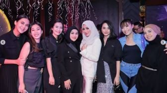 Dihadiri Artis Ternama, Ini 10 Potret Keseruan Ulang Tahun Olla Ramlan