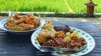 Geblek Pari Nanggulan, Kuliner Pinggir Sawah yang Wajib Kamu Coba!