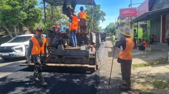 Ganjar Pranowo Anggarkan Rp437 Miliar untuk Perbaikan Jalan di Jateng