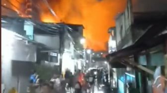 Depo Pertamina Plumpang Terbakar, Kapolres Jakut: 14 Orang Meninggal, 24 Luka-luka