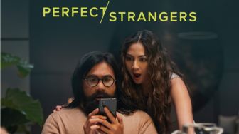 Review Film Perfect Strangers: Bermula dari Bongkar Isi Handphone!