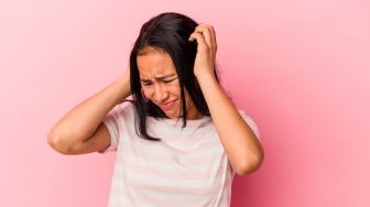 3 Cara Alami Basmi Kutu Rambut, Aman dan Tanpa Efek Samping