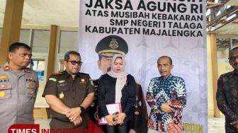 Jaksa Agung RI Beri Bantuan untuk SMPN 1 Talaga Majalengka yang Terbakar