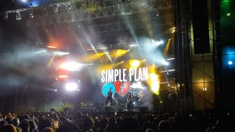 Guncang Panggung Everblast Festival 2023, Simple Plan Sapa Penonton: Aku Cinta Kalian