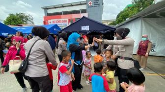 Tolong! Korban Kebakaran Pertamina Plumpang di Posko PMI Jakut Butuh Seragam Sekolah, Obat-obatan hingga Popok