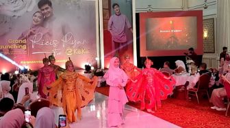 Penampakan Ria Ricis Jadi Brand Ambassador Busana Muslim asal Bogor