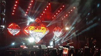 Tampil Enerjik di Everblast Festival 2023, Cokelat Minta Restu Fans Agar Bisa Segera Rilis Karya Baru