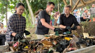 Cegah Sampah Plastik ke Lautan Melalui Program Citarum Repair