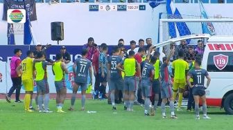 Madura United Tundukkan PSIS, Diwarnai Insiden Horor Ricki Ariansyah Tak Sadarkan Diri Usai Cetak Gol