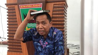 Bantah Ancam Pejabat Pemprov Sumbar, Anggota DPRD Fraksi Demokrat Sumpah Pakai Al-quran