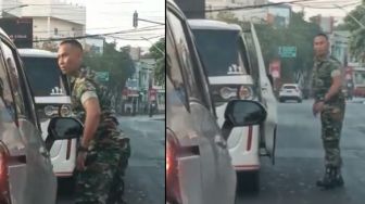 Anggota TNI Arogan! Ancam Pengemudi Lain Pakai Sajam, Netizen Geram: Tolong Kirim Bapak Ini ke Medan Perang!