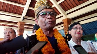 WNA Banyak yang Kerja Ilegal di Bali, Menkopolhukam Mahfud MD Ajak Memaklumi