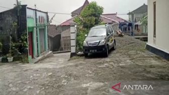 Dampak Erupsi Gunung Merapi, Dua Desa di Boyolali Diterjang Hujan Abu
