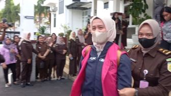 Jadi Tersangka Korupsi Dana Tukin, 3 ASN Kejari Bandar Lampung Ditahan