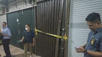 2 Karyawan Luka Parah Tertimbun Lift Barang JM Pasaraya Bandung di Palembang Ambruk