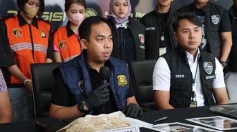 Diringkus Polisi, Tiga Tersangka Raup Cuan Rp 6-15 Juta dari Produksi Konten Siaran Langsung Pornografi