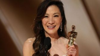 Jadi Aktris Asia Pertama yang Menangkan Oscar, Ini 3 Film Michelle Yeoh!