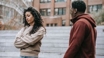 Beracun! Ini 4 Perilaku yang Tidak Perlu Kamu Toleransi dalam Hubungan