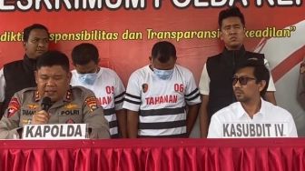 Penyelundup PMI Ilegal Menyamar Jadi Tour Guide Diringkus Polisi