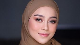 Lesti Kejora Comeback Masih Panggil Diri Sendiri 'Dede' Bikin Netizen Sewot: Pakai Kata Saya Aja!