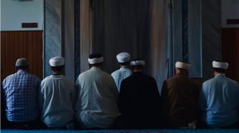 Marhaban Ya Ramadhan, Ini Lafal Niat Sholat Tarawih Berjemaah
