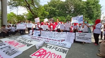 Banyak Fasilitas Dikurangi, Relawan dan Karyawan Gelar Aksi Demo, Tuntut Ketua PMI Kota Semarang Mundur