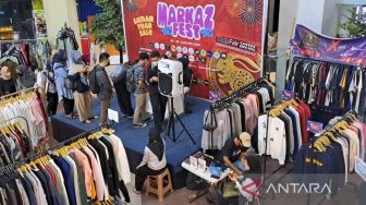 Gaduh Thrifting, Merek Baju Impor yang Masuk Indonesia Bakal Dibatasi