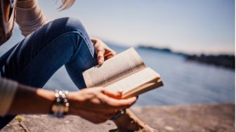 4 Tips agar Bisa Membaca Lebih Banyak Buku, Yuk Dicoba!