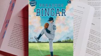 Ulasan Novel Paradoks Bingar: Kisah Bing Si Remaja Penyuka Bisbol