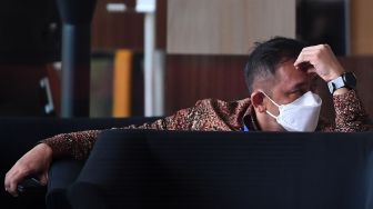 Kepala Badan Pertanahan Nasional (BPN) Jakarta Timur, Sudarman Harjasaputra bersiap untuk dimintai klarifikasi terkait harta kekayaan di Gedung Merah Putih KPK, Jakarta, Selasa (21/3/2023). [ANTARA FOTO/Sigid Kurniawan.