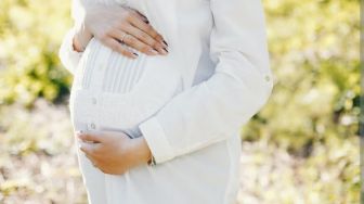 4 Manfaat Jalan Kaki Bagi Ibu Hamil, Bisa Memudahkan Proses Persalinan