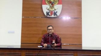 Geledah Kantor Kementerian ESDM, Penyidik KPK Temukan Dokumen Diduga Barbuk Korupsi Tukin