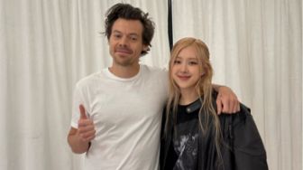 Rekomendasikan Restoran, BLACKPINK Berteman Dekat dengan Harry Styles?