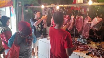H-1 Puasa 2023, Harga Daging Sapi di Bekasi Naik, Pedagang: Emak-emak Kalau Nawar Sadis!