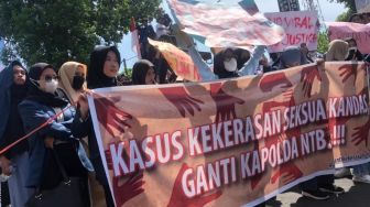 Satu Tahun Kasus Kekerasan Seksual di Mataram, Mahasiswa dan Dosen Minta Kapolda NTB Dicopot