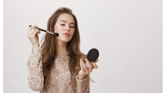 4 Rekomendasi Produk Make Up Tahan Lama dan Flawless dari YOU Noutriwear