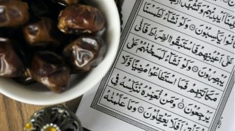 4 Doa Niat Puasa dalam Berbagai Versi, Puasa Ramadhan dan Sunnah
