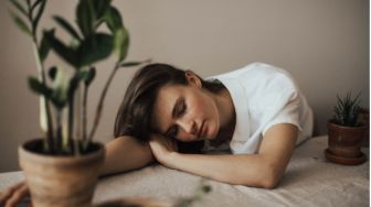 5 Tips Jitu Atasi Kurang Tidur saat Puasa, Dijamin Bebas Kantuk!