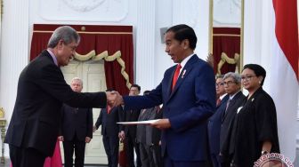 Ramai Penolakan Timnas Israel, Dubes Palestina Datangi Jokowi di Istana Kepresidenan Jakarta