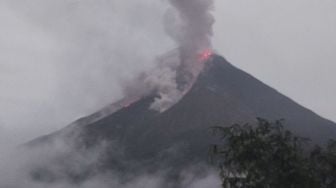 Warga di Sekitar Gunung Karangetang Diingatkan Bahaya Awan Panas