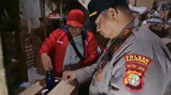 Toko Kosmetik di Kalideres Digerebek Polisi karena Jual Obat Keras, Pemilik Diciduk