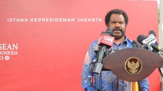 Masyarakat Adat Papua Arahkan Dukungan untuk Prabowo di Pilpres 2024, Lenis Kogoya: Siapa Bilang Tidak Bisa?