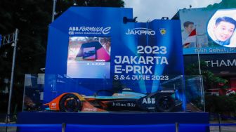 Sambut Jakarta e-Prix, Replika Mobil Balap Formula E Dipamerkan di Bundaran HI