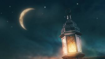 5 Keistimewaan Malam Lailatul Qadar, Malaikat Turun ke Bumi dan Lebih Mulia dari Seribu Bulan