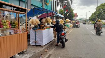 Jalan Multatuli Tempat Berburu Takjil di Rangkasbitung