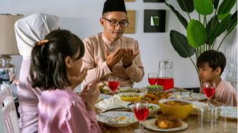 Jadwal Sholat dan Buka Puasa Wilayah Surabaya, Rabu 29 Maret 2023